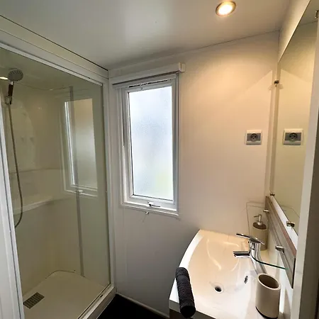 Mobile-home Moderne - A 800m 营地 *